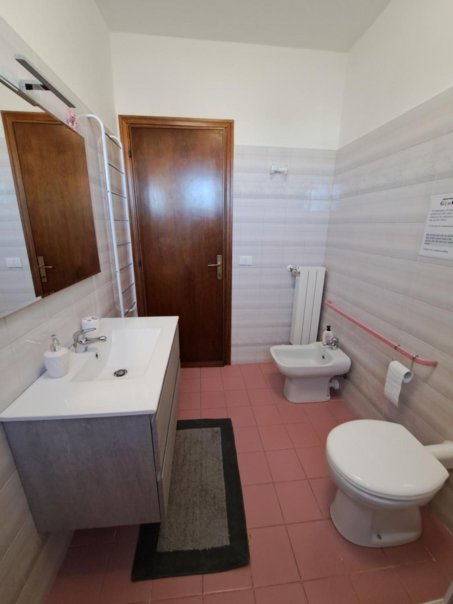 Appartamento Giotto - Free Parking Livorno Luaran gambar